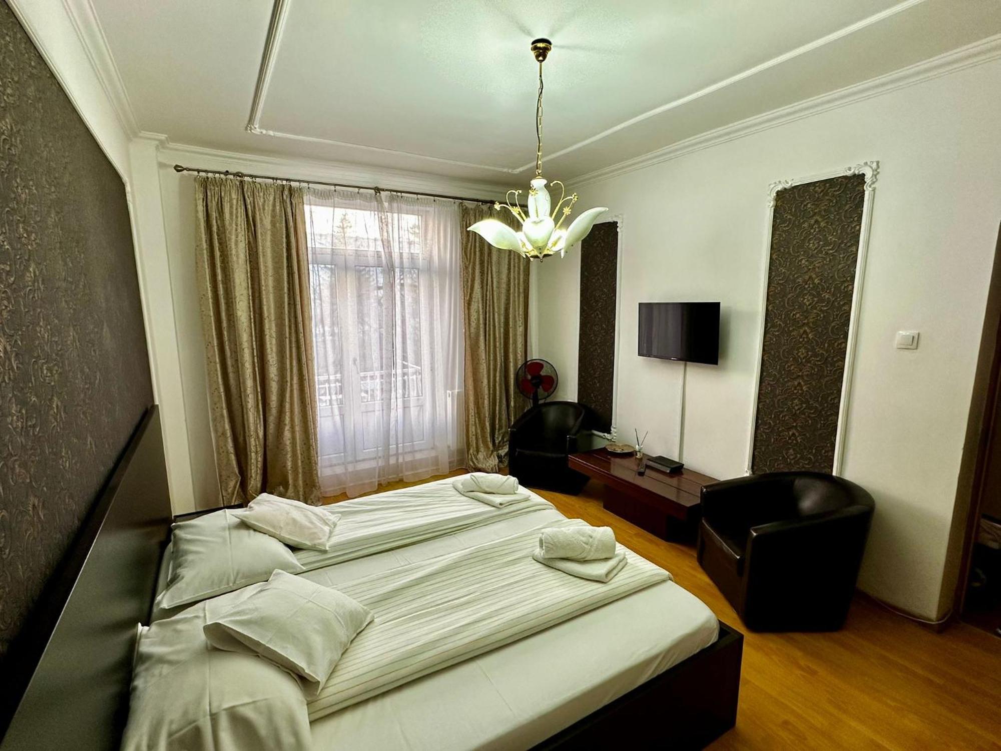 Appartement Garsoniera Ultracentral à Bacău Extérieur photo